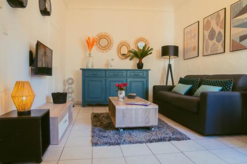 Χώρος καθιστικού στο Appartement cosy idéal pour 2 personnes à Aubenas