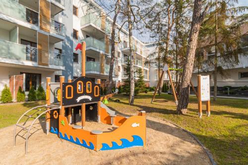 Zdjęcie z galerii obiektu Słońce & Plaża Apartamenty Krynica Morska w Nautikka Park w mieście Krynica Morska