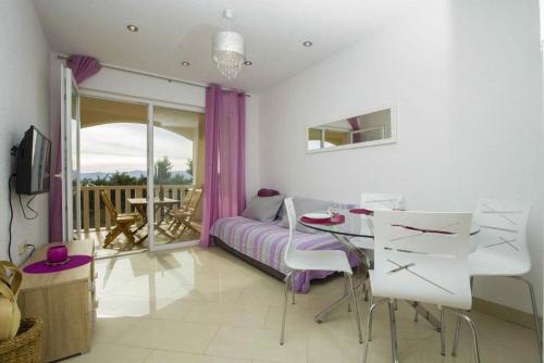 Apartment in Bol with sea view, terrace, air conditioning, WiFi 5121-4
