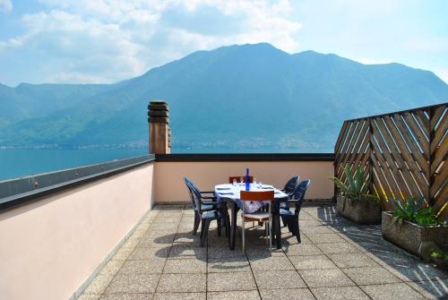 Loft with Big Terrace Lake View – Photos 3