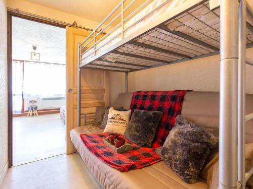 Posedenie v ubytovaní Studio 4 pers. avec balcon exposé sud, proche commerces et télécabine, Saint-Lary Village - FR-1-296-462