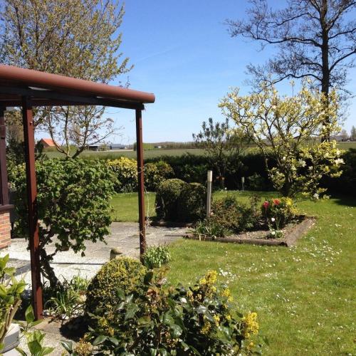 Schöner Bungalow in einem familienfreundlichen Ferienpark mit gemeinschaftlichem Schwimmbad - a80972