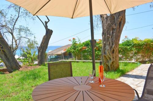 Anemelo house by the Kontogialos beach