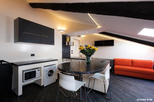 Una cocina o cocineta en Residence Sacchi Aparthotel