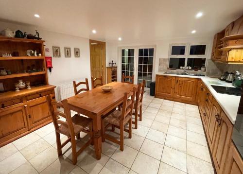 Dapur atau dapur kecil di Main Street Cottage, Ballintoy