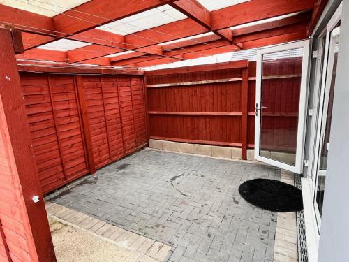 Φωτογραφία από το άλμπουμ του Full Studio Near Heathrow Airport & London σε Hayes