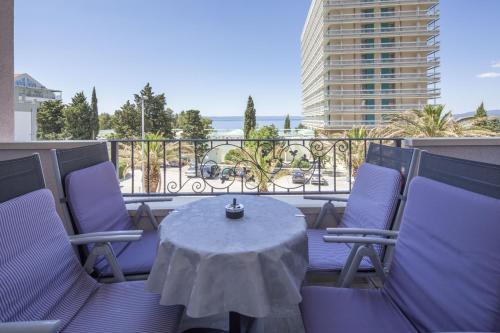 Apartments by the sea Makarska - 20587