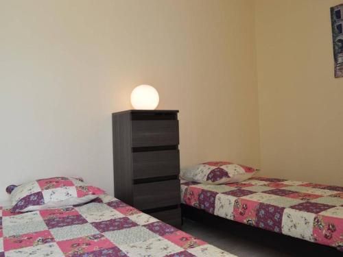 Appartement climatisé 3 pièces, 6 couchages, proche plage et centre, garage inclus