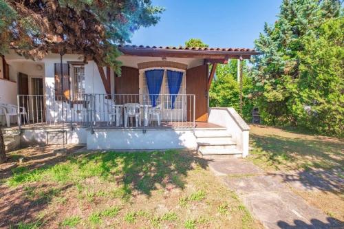 Tolles Ferienhaus in Lido Di Volano mit Großem Garten