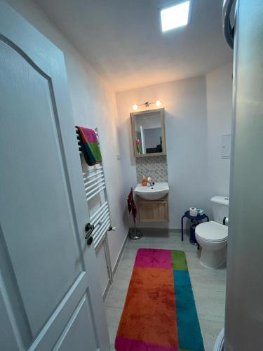 Kúpeľňa v ubytovaní Apartament Acasa Sf.Gheorghe