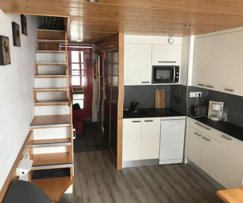 Arcs 1800 Duplex rénové 5 pers au pied des pistes calme location à la semaine seulement