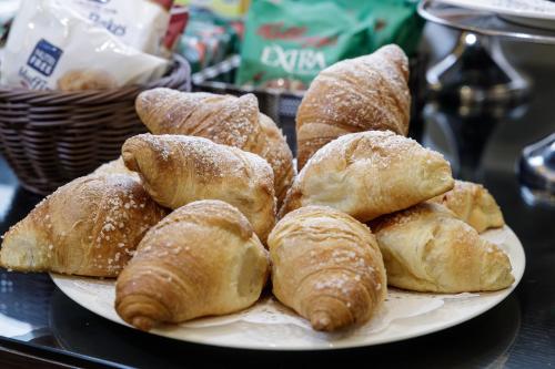 ホテルの敷地内または近くでの食事または食べ物
