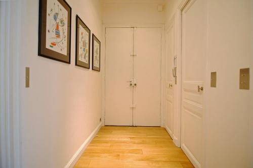 Champs Elysees Homestay - AIR CONDITIONING