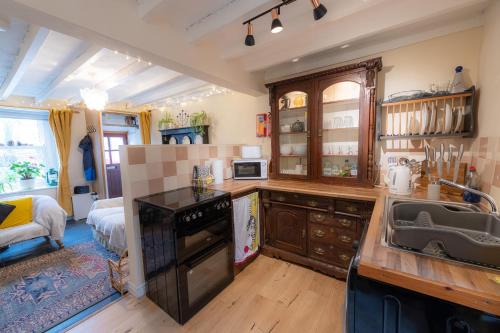Gallery image of Tri deg un, cottage for 2 adults and 2 children in Machynlleth
