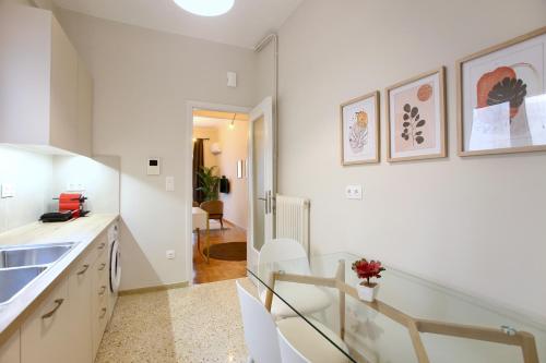 Cosy Nektariou by GK Hospitality Group