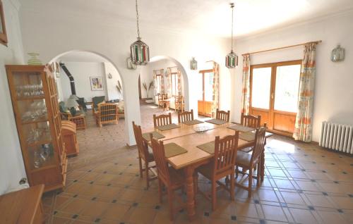 Gallery image of Finca San Ambrosio - Apartments in grüner Oase mit Terrasse, Pool, Heizung, WiFi in Vejer de la Frontera