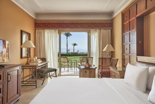 Gallery image of Mosaique Beach Resort Taba Heights in Taba
