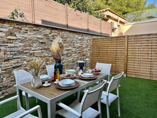 Duplex vue mer depuis la chambre et terrasse privée à 15min de Saint-Tropez