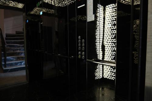 ArnavutköyにあるPlus Hotel & Private Transportation İstanbul Airport-By Loftのギャラリーの写真