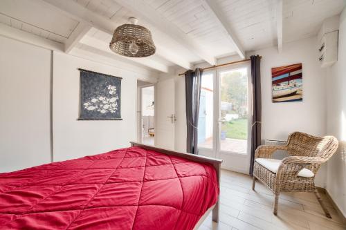 Posedenie v ubytovaní Maison avec jardin à 200m de la plage La Cantine
