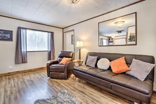 Φωτογραφία από το άλμπουμ του Creekside Cabin Less Than 2 Mi to Hike, Bike and Ski! σε Palmer