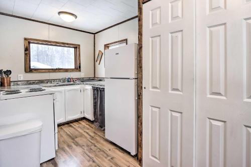 Φωτογραφία από το άλμπουμ του Creekside Cabin Less Than 2 Mi to Hike, Bike and Ski! σε Palmer
