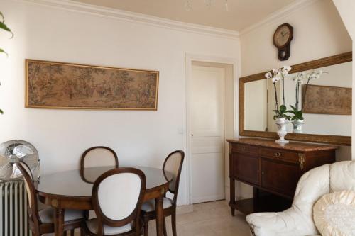 Fotografia z galérie ubytovania Elegant apt for 2 near the Montparnasse tower v Paríži