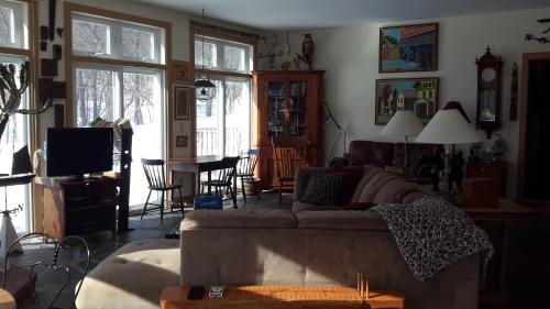 Χώρος καθιστικού στο Inn at Buck Hollow Farm