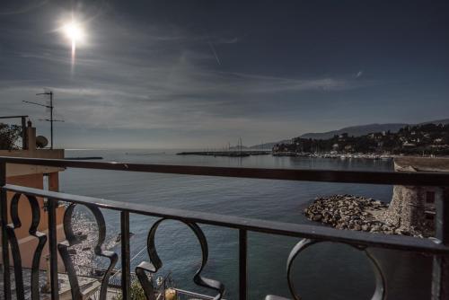 a view of a body of water from a balcony at Hotel Italia e Lido Rapallo in Rapallo