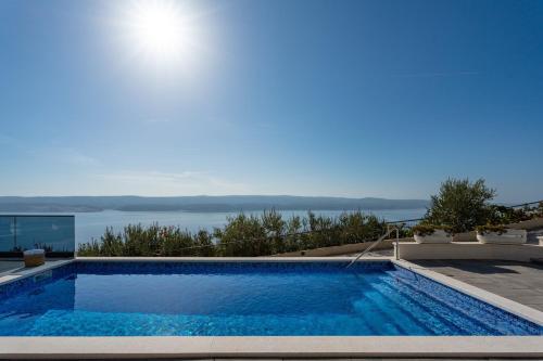 Villa Dream with private pool, 2 bedrooms with en-suite bathrooms, sea view