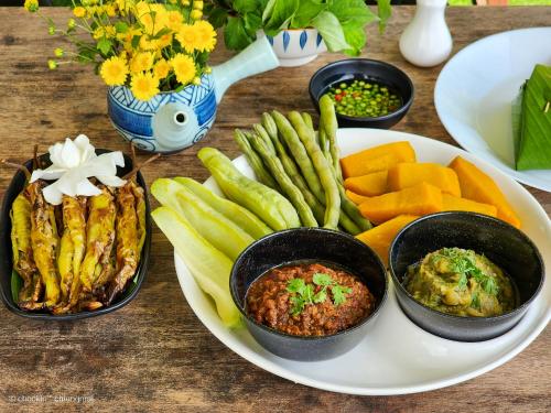 Φαγητό σε αυτός ο ξενώνας ή κάπου εκεί κοντά