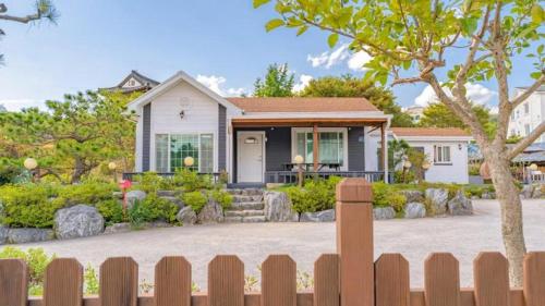 Tinkerbell detached house
