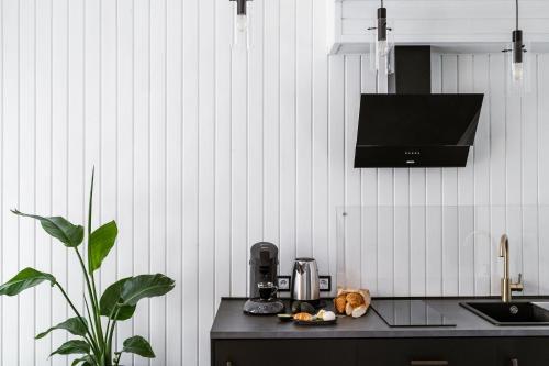 TV tai viihdekeskus majoituspaikassa Sniegi design cabin with sauna