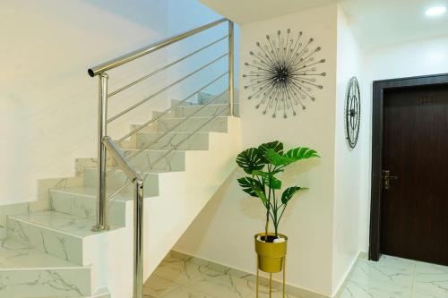Fotografie z fotogalerie ubytování Cc & Cg Homes Luxury 4-Beds Apart Abuja-24Hrs v destinaci Abudža