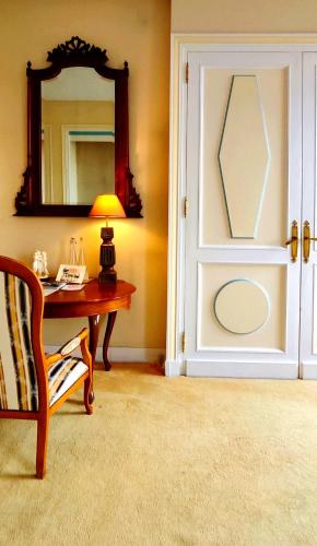 Gallery image of Logis Hotels Domaine du Châtelard in Dirac