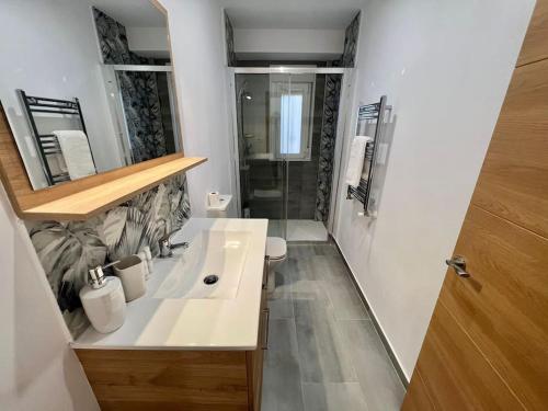 CLOSE TO GRAN VIA Centro familiar con Wifi by Apartamentos Logrono