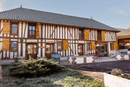 une maison en cours de rénovation dans l'établissement Le Millésime - Arbane, à Buchères