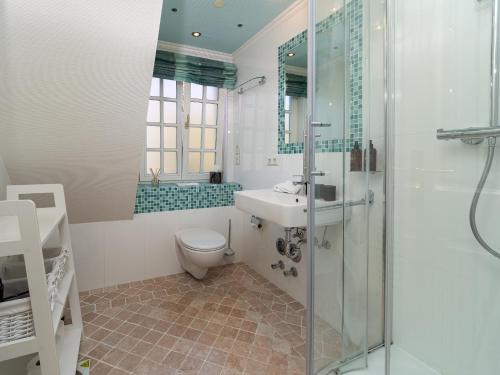 Koupelna v ubytování Südwind´s Hummerkoje