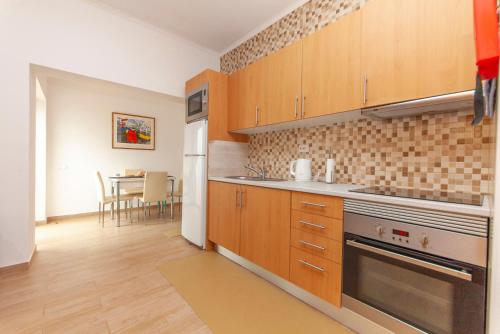 Kuchyň nebo kuchyňský kout v ubytování B81 - Casa do Outeiro Westcoast Home