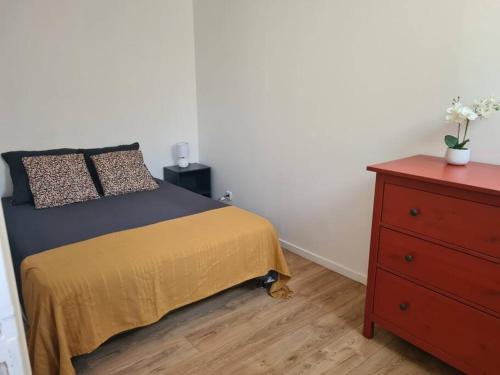 Postel nebo postele na pokoji v ubytování appartement climatisé + terrasse