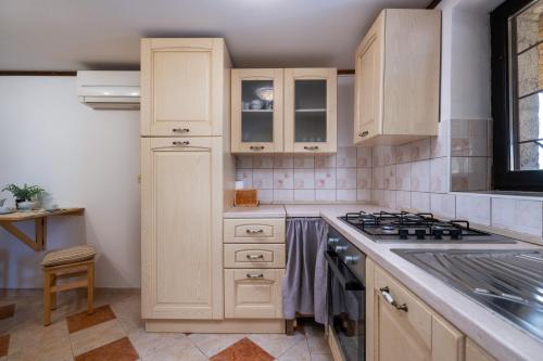 Studio apartment Larca – Photos 3