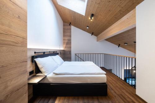 Postel nebo postele na pokoji v ubytování Hotel Krone Churwalden 3 Sterne Superior
