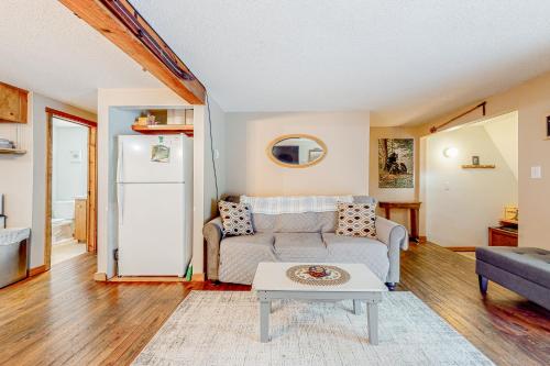 Cathedral Ledge Condo – Photos 2