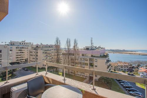 Liiiving in Porto | Sea & River View