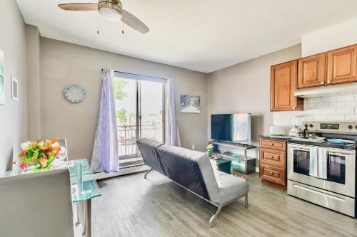 1BR Apartment King Bed - PRIME Location!