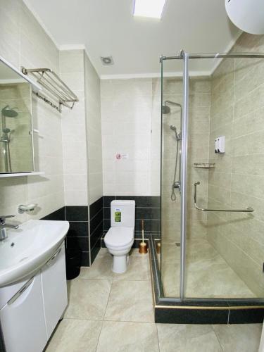 Un baño de KOCHEVNIK NOMAD hotel