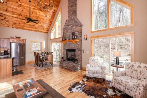 Beech Creek Cabin – Photos 2