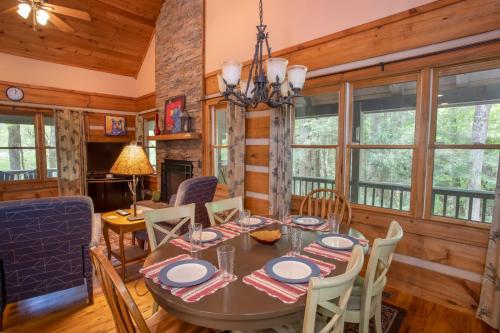 Boulder Falls Retreat – Photos 3