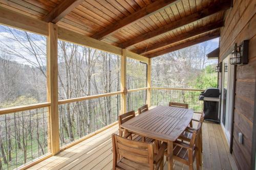 Eagles and Owls Cabin – Photos 2