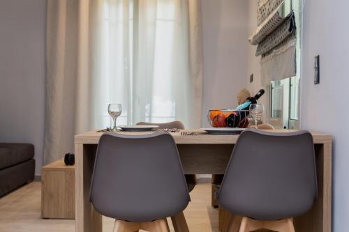 Gallery image of Petani beach suites in Vovikes